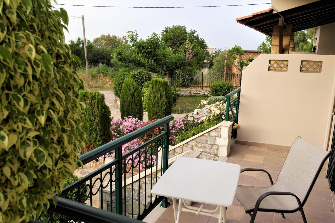 Voulas Apartments Stoúpa Dış mekan fotoğraf