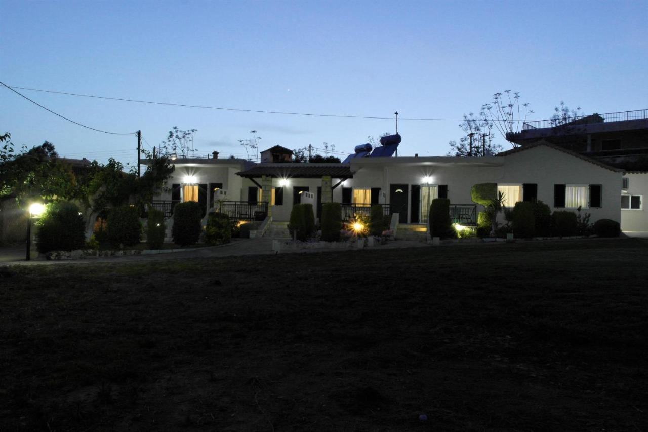 Voulas Apartments Stoúpa Dış mekan fotoğraf