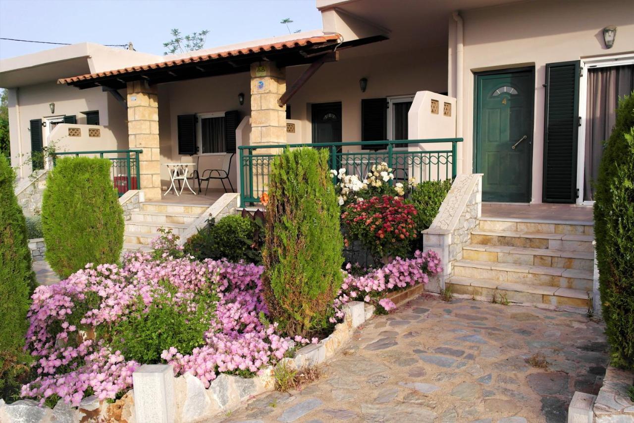 Voulas Apartments Stoúpa Dış mekan fotoğraf