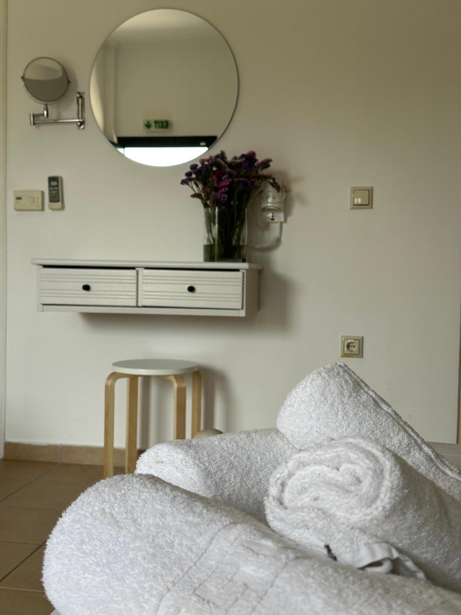 Voulas Apartments Stoúpa Oda fotoğraf